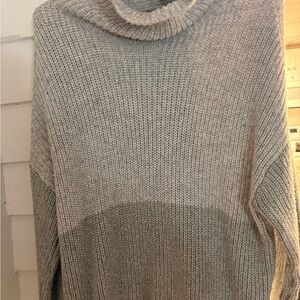 American Eagle Outfitters Cream Turtleneck Sweater